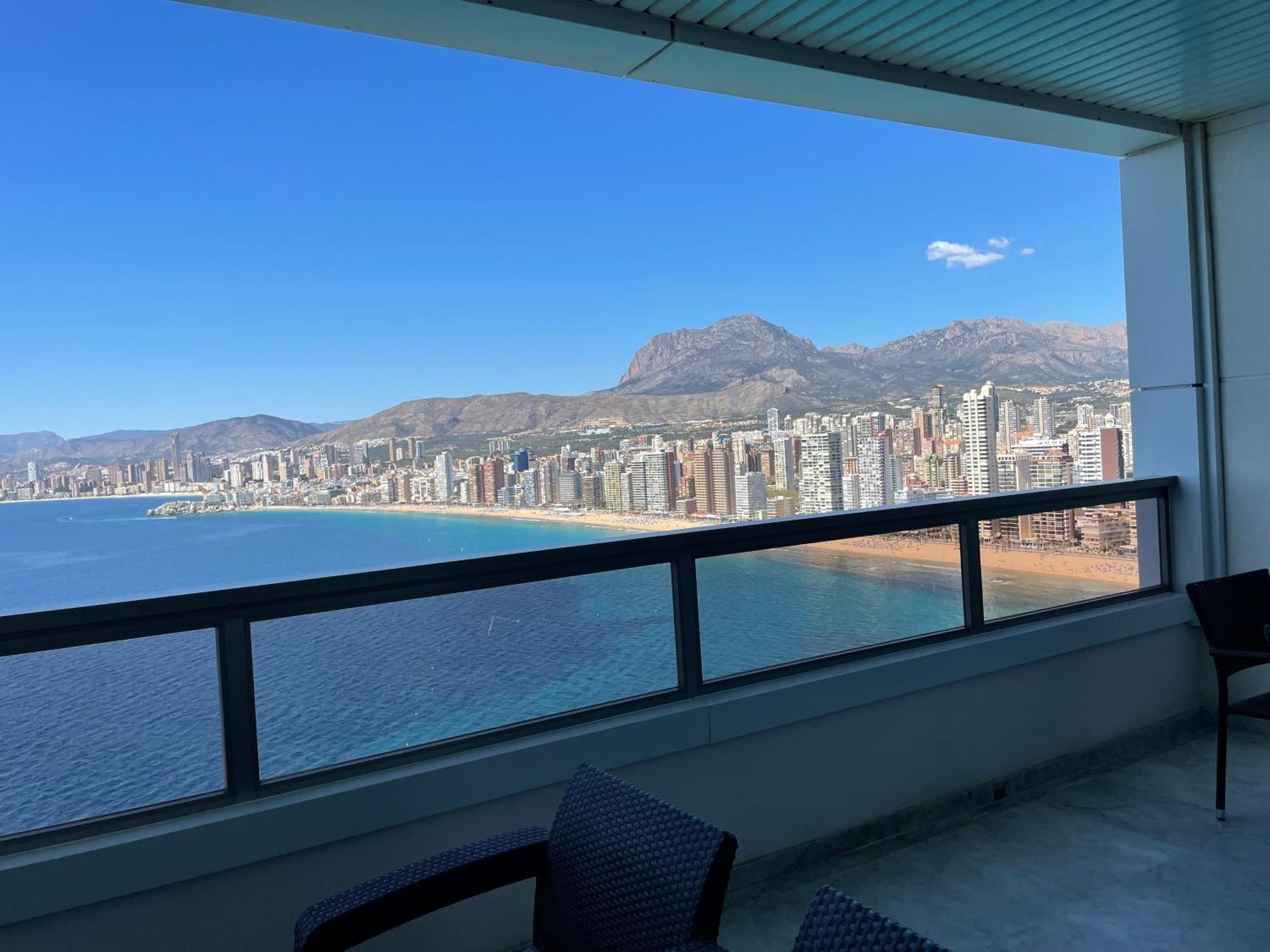 Apartamentos Benivistas Бенидорм Экстерьер фото